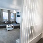 Апартаменты Cozy Near Metro Station Хельсинки