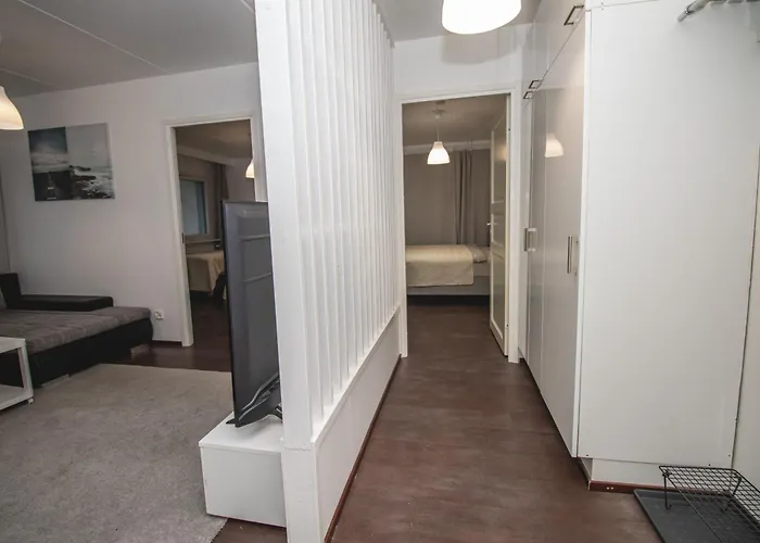 Cozy Near Metro Station شقة *