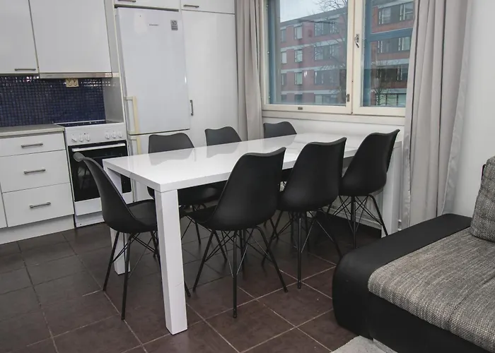 شقة Cozy Near Metro Station