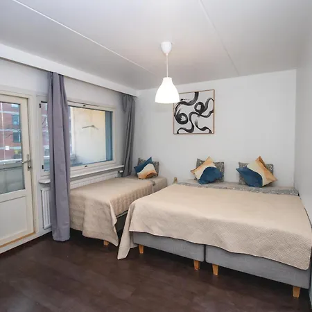 Cozy Near Metro Station شقة *